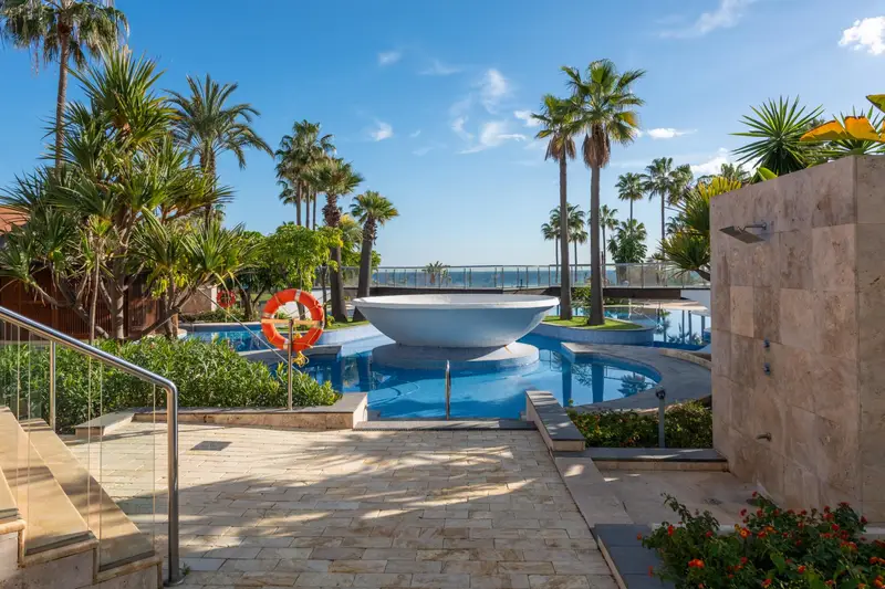 Apartamento en Mar Azul Estepona Vistas al Mar 3 Dormitorios 2 Baños