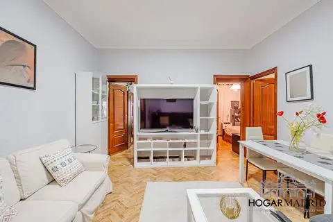 Piso Luminoso con Garaje en Gaztambide