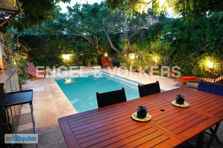 Casa con Piscina Privada en Sarria Sant Gervasi