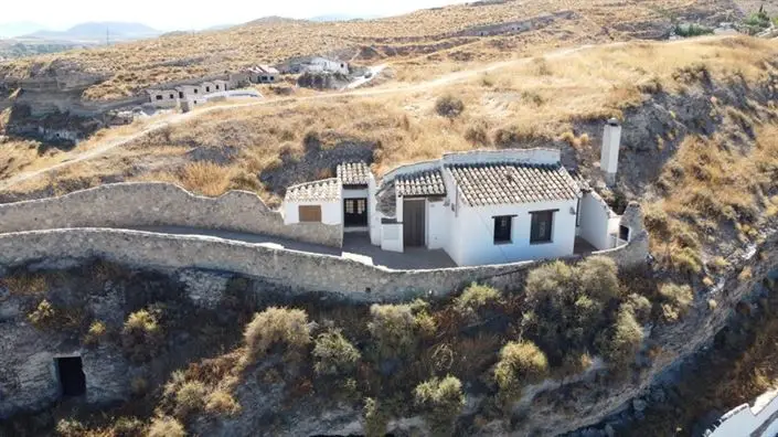 Casa Cueva con Vistas Panorámicas en Galera Granada