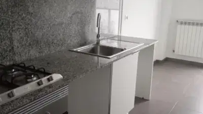 Piso en Venta Avenida Derechos Humanos: Luminoso y Amplio