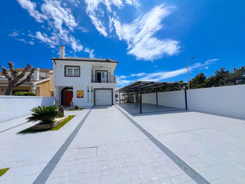Chalet en San Javier Murcia con Doble Vivienda Independiente