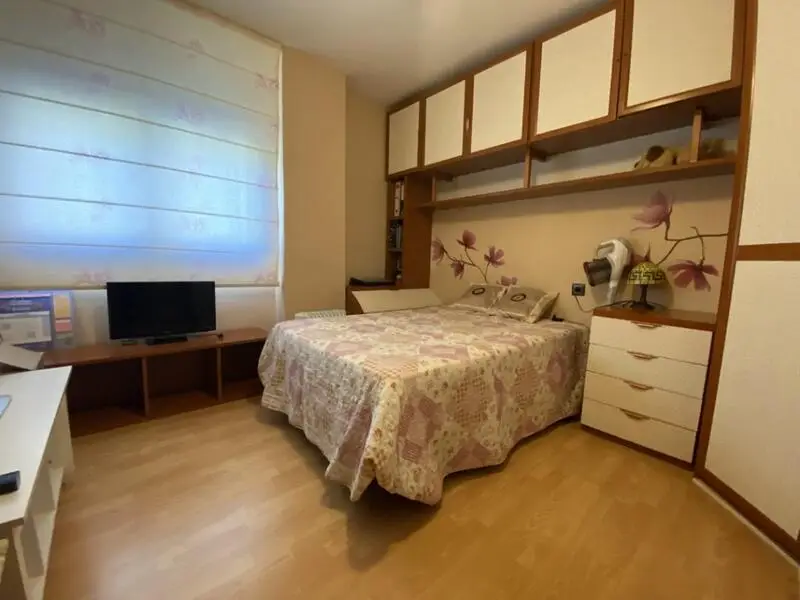 Apartamento en Fuengirola con Vistas al Mar Cerca de la Playa