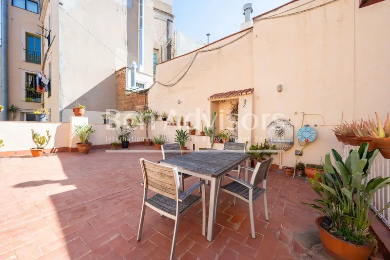 Dúplex con Terraza en el Corazón de Barcelona
