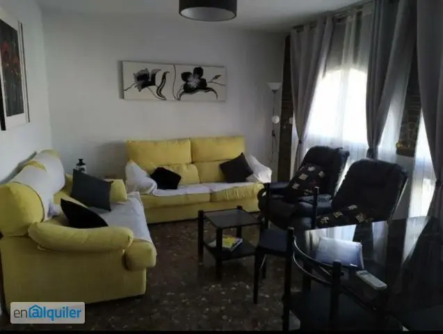 Alquiler piso estudiantes 3 habitaciones Calle Monachil