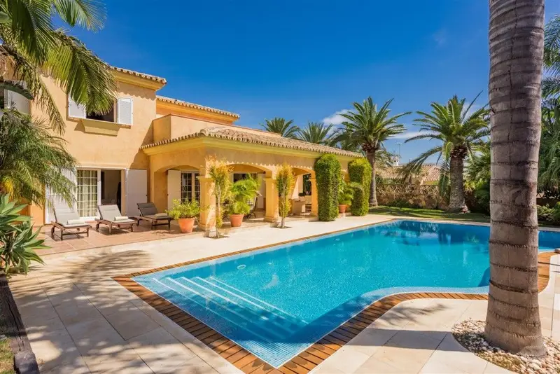 Casa Villa 6 Dormitorios Marbesa Piscina Jacuzzi
