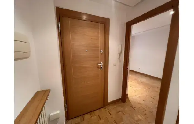 Alquiler Apartamento 5 Dormitorios Burgos 3-24 Meses
