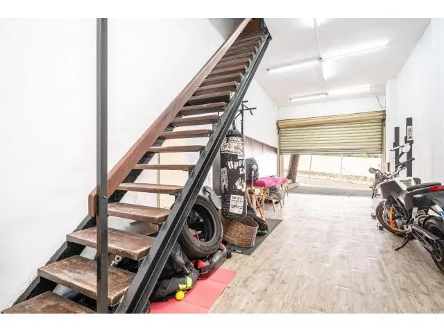 Local Comercial Reformado a Vivienda en Magaluf Cerca de la Playa