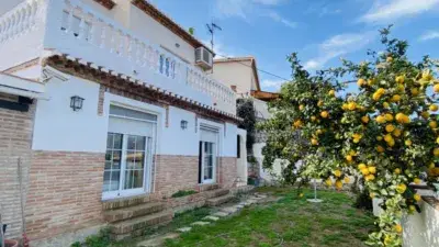 Chalet en alquiler en Calle Pinoalto, Número 25