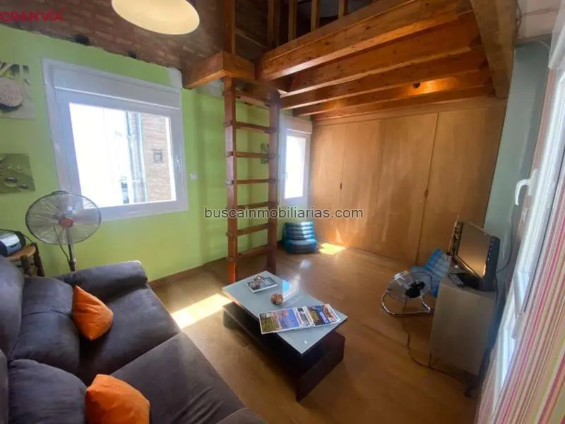 Loft Amueblado en Logroño con Terraza y Vistas