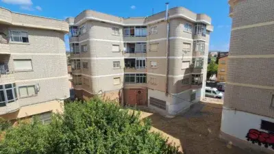 Piso en venta en Avenida de Burgos, cerca de Calle Damián Forment