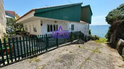 Casa en Venta en Puebla del Caramiñal Primera Linea de Mar