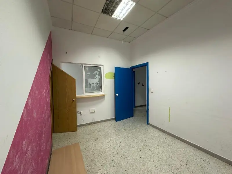Venta Local Comercial Plaza Estrella Ubrique
