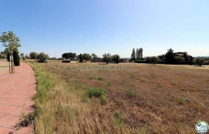 Parcela en Venta Peralada Golf 5724m2 Vistas Montaña