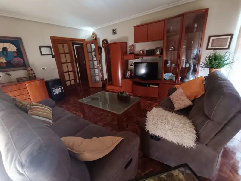 Venta Piso con Terraza en Mondragón - Cerca Universidad