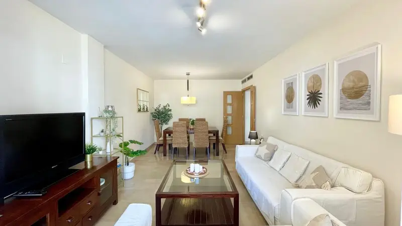 Apartamento en alquiler en Dénia, Alicante