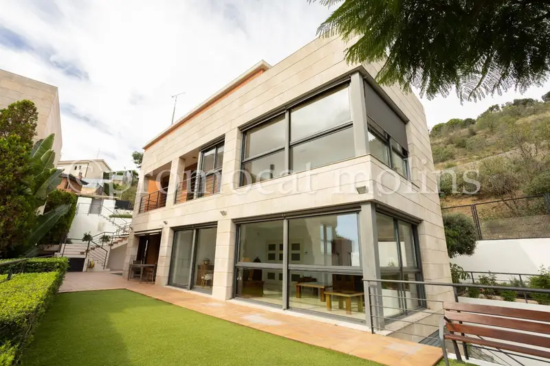 Venta Casa Lujosa en Esplugues de Llobregat