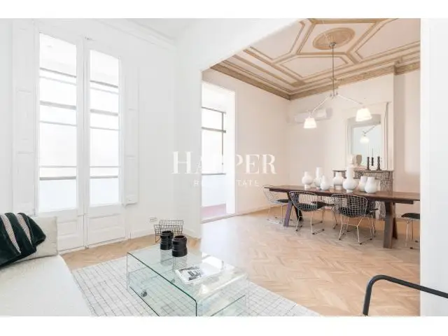 Apartamento Gran Via Barcelona 5 habitaciones 2 baños