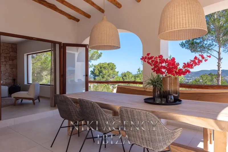 Chalet en Venta en San Agustin Ibiza: Villa Moderna con Vistas al Mar