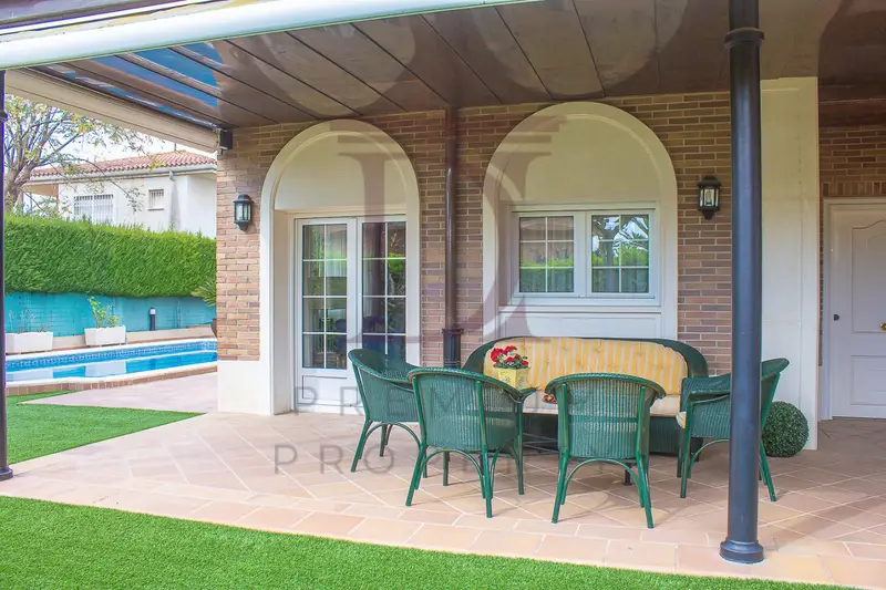 Venta Chalet con chimenea en Vilafortuny, Cambrils - Ref: D0009