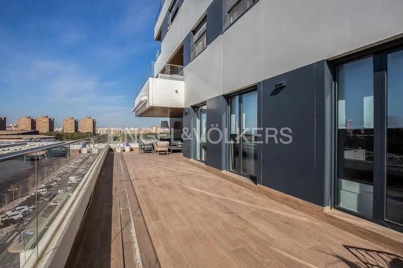 Atico Lujo Ciutat Artes Ciencias Valencia 3 Dormitorios Terraza 50m2