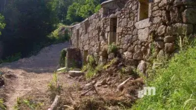 Ruinas de Casas de Piedra para Restaurar en Arbo Pontevedra