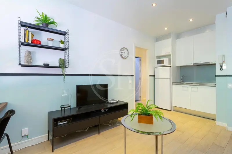 Apartamento en Les Corts para 3 Personas Cerca del Metro