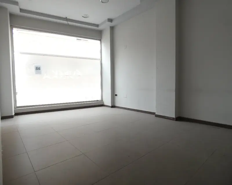 Local en venta en Murcia 339 m2