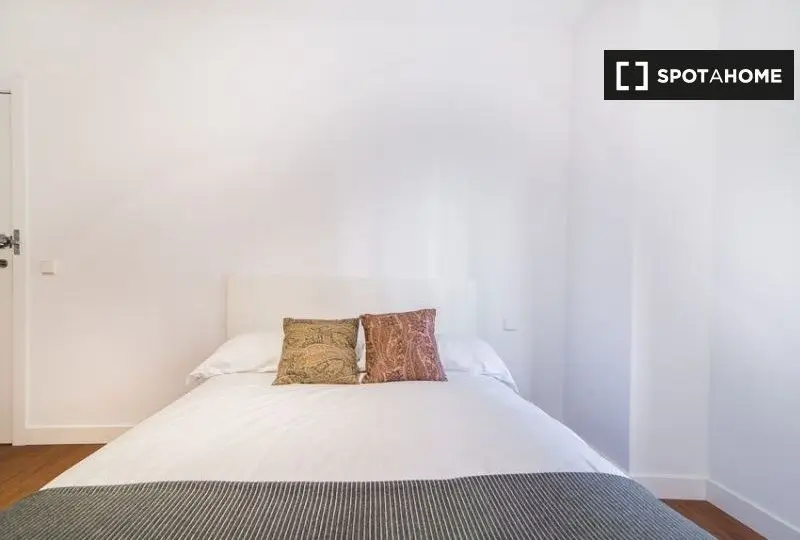 Apartamento 6 Dormitorios 4 Baños Madrid