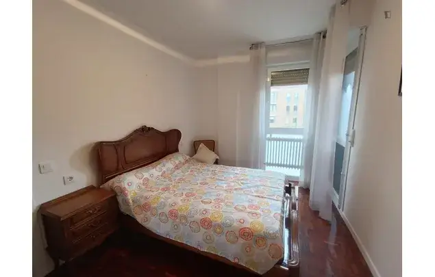 Alquiler Apartamento 5 Dormitorios Pamplona 3-24 Meses