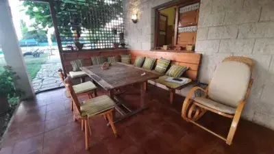 Chalet en venta en Calle Bárcena del Río