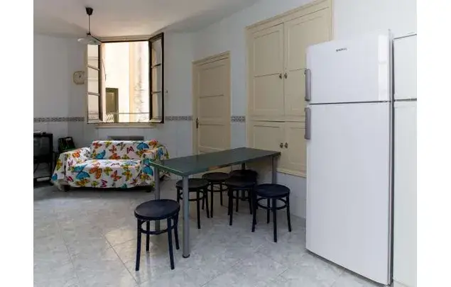 Alquiler piso 220m² Madrid centro 9 habitaciones