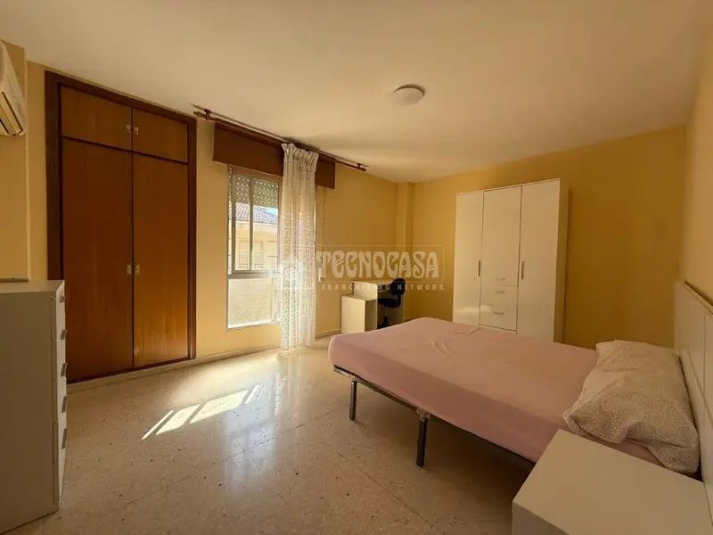 Piso en venta en Linares