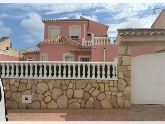 Casa Villa 5 Dormitorios Playa Flamenca Espa	

