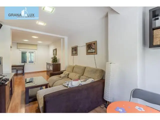 Piso Reformado Camino Ronda Granada 3 Dormitorios 2 Baños Patio