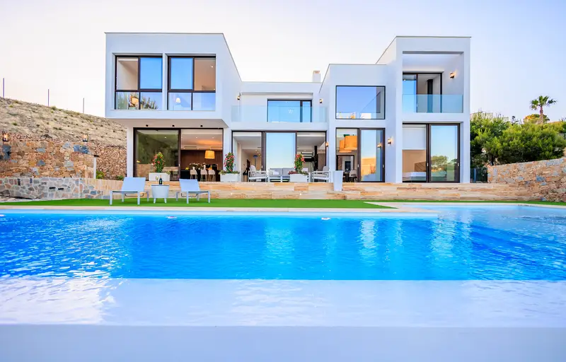 Casa Villa 4 Dormitorios Alquiler Alicante Lujo Piscina Barbacoa Familia
