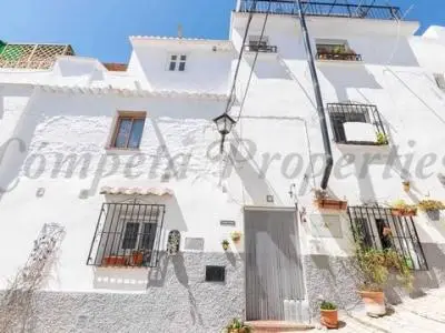 Casa Adosada en Cómpeta 2 Dormitorios 1 Baño Terraza