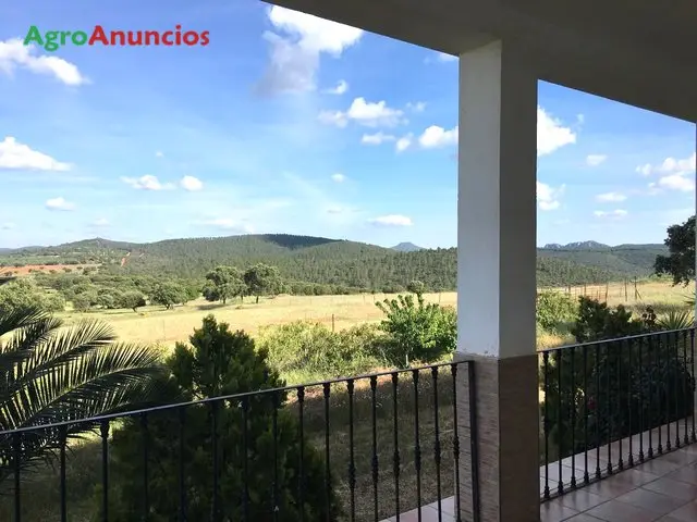 Venta  de Finca ganadera con vivienda en Córdoba