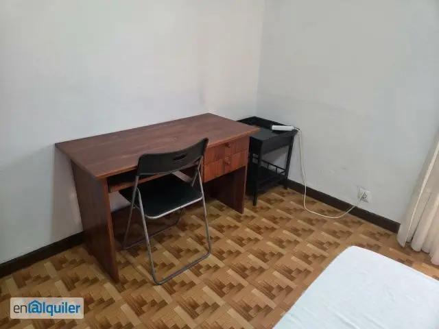 Alquiler Piso Riazor 3 Dormitorios Amueblado