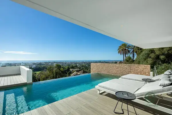 Villa de Lujo en Benahavis con Vistas al Mar