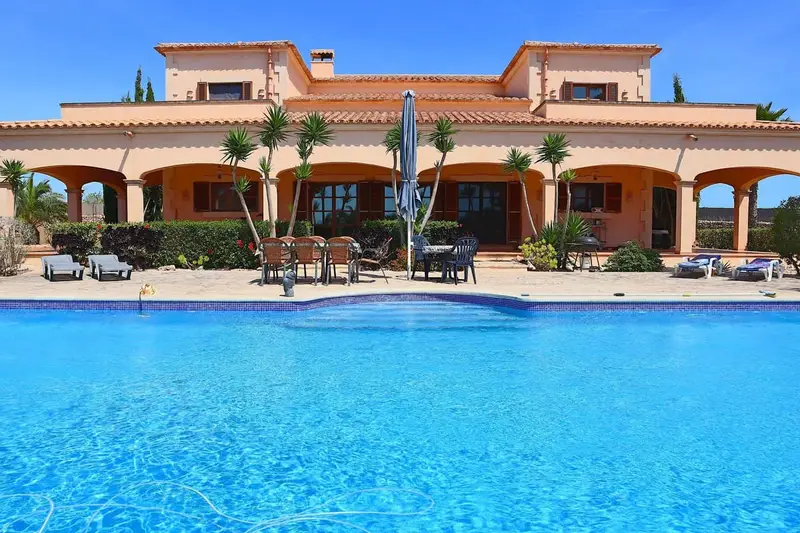 Finca con Piscina y Vistas al Mar en Santanyi Mallorca