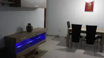 Piso en Alquiler en Plasencia 4 Dormitorios 2 Baños Garaje
