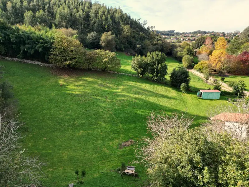 Venta Terreno Rustico con Casa de Aperos en Ruiloba