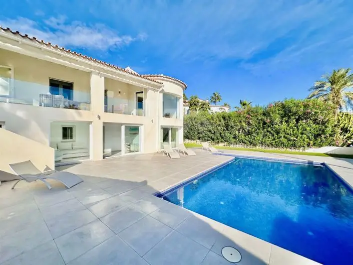 Villa en Venta Benissa 4 Dormitorios Reformada