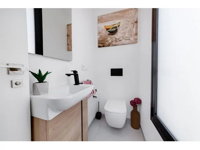 Villa en Venta Pilar de la Horadada: 3 Dormitorios, Piscina Privada