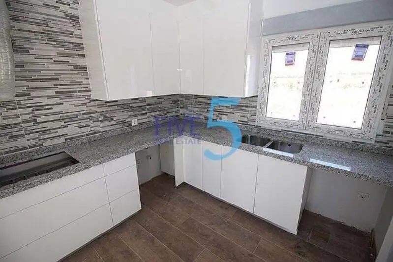 Villas de Lujo en Pinoso:  Nuevas y Personalizables