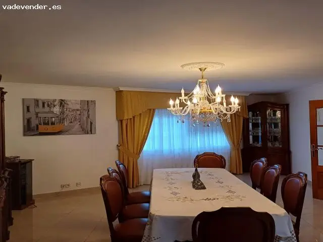 Casa con Terreno y Piscina en Villestro Santiago