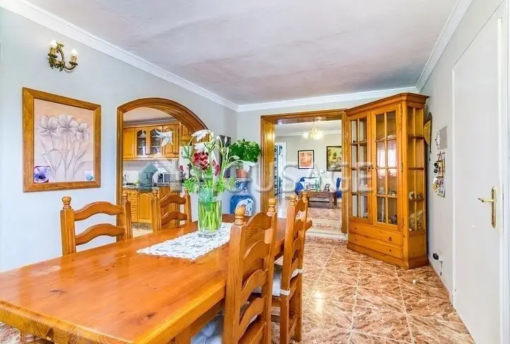 Villa en Venta en Estepona Cerca de la Playa