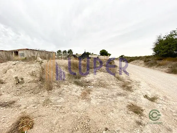 Terreno en Agost con Vistas Panorámicas a 15km de Alicante