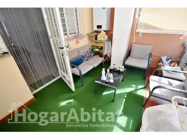 Adosado con 4 Terrazas Piscina y Garaje Cerca de la Playa